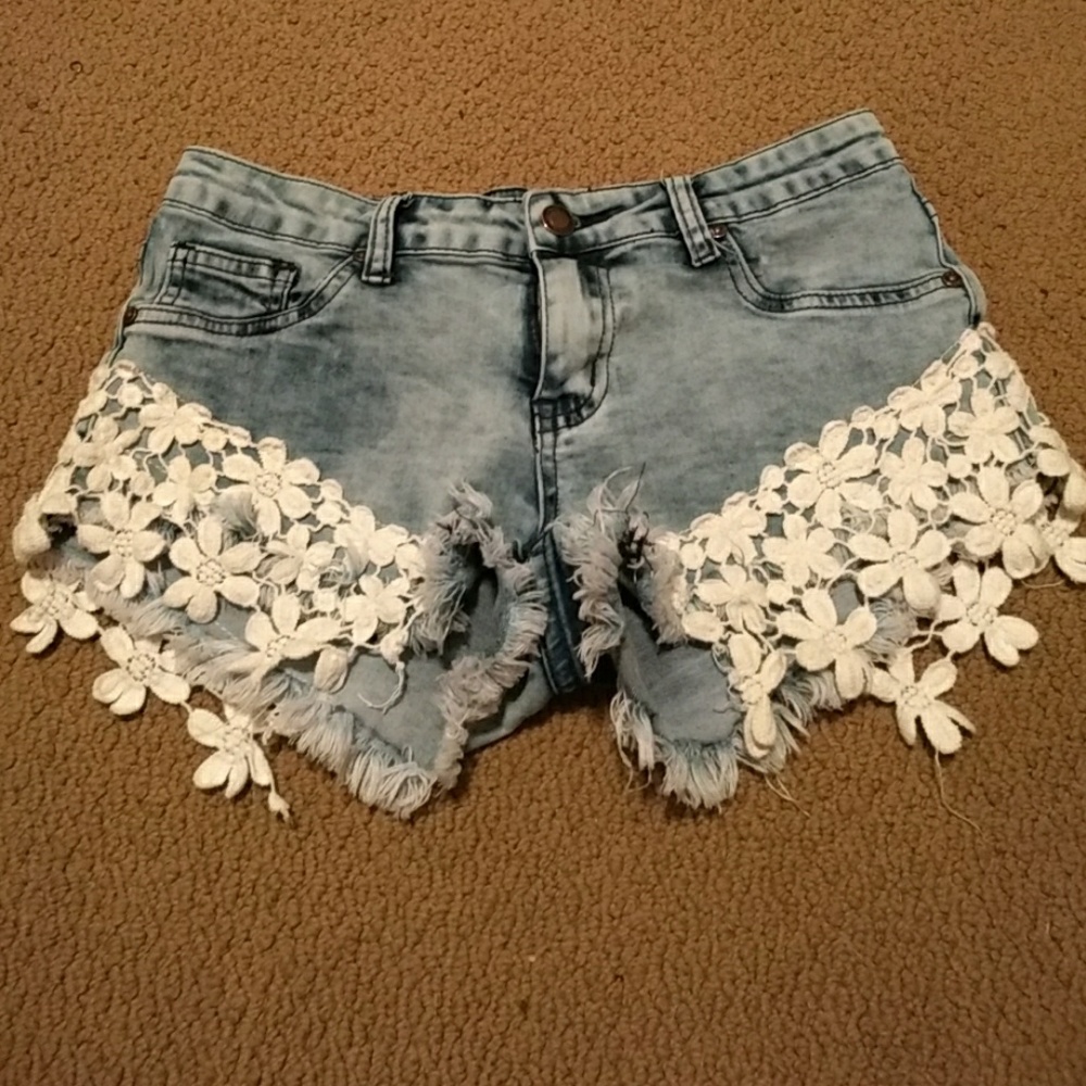 Booty Shorts 😍